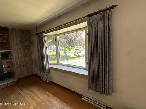 Living - 26 Bertone Dr, Schenectady, NY 12306 photo 3 of 3