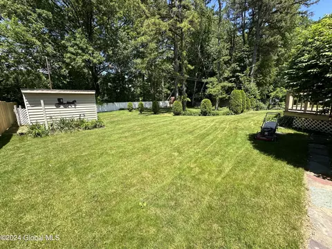Exterior - 26 Bertone Dr, Schenectady, NY 12306 photo 1 of 4