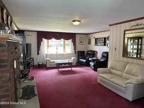 Living - 1219 Libby Ave, Schenectady, NY 12309 photo 1 of 7