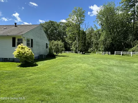 Exterior - 1219 Libby Ave, Schenectady, NY 12309 photo 7 of 13