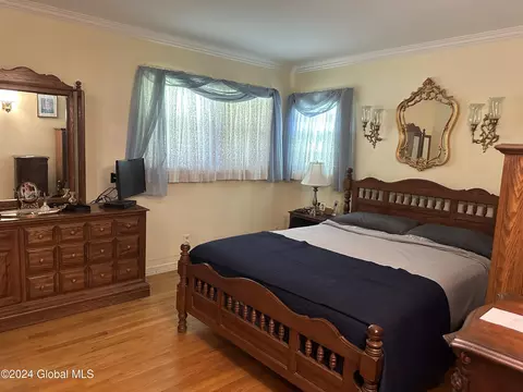 Bedroom - 1219 Libby Ave, Schenectady, NY 12309 photo 3 of 5