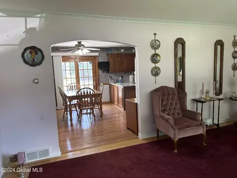 Dining - 1219 Libby Ave, Schenectady, NY 12309 photo 2 of 2