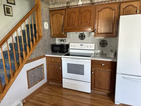 Kitchen - 1219 Libby Ave, Schenectady, NY 12309 photo 6 of 7