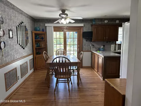 Dining - 1219 Libby Ave, Schenectady, NY 12309 photo 1 of 2