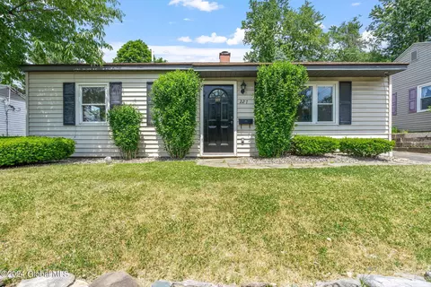 227 E Washington Ave, Rensselaer, NY 12144