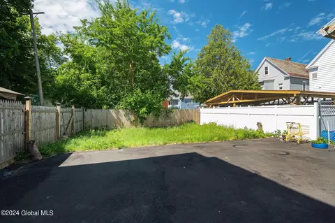 1614 Becker St, Schenectady, NY 12304 photo 31