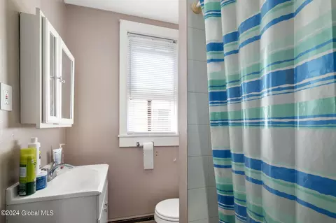 1614 Becker St, Schenectady, NY 12304 photo 28