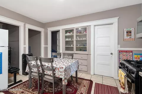1614 Becker St, Schenectady, NY 12304 photo 7
