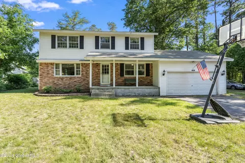 604 Sunny Ln, Milton, NY 12020