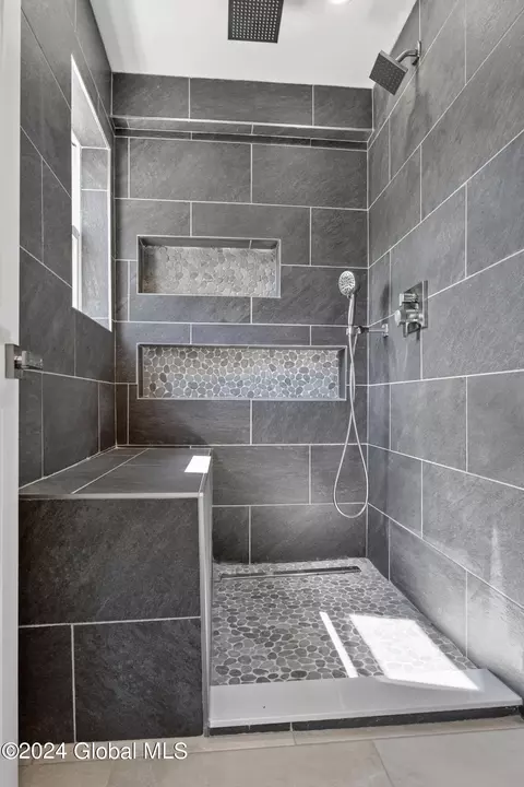 Bath - 18 Trinity Pl, Selkirk, NY 12158 photo 3 of 6