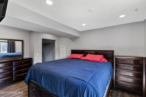 Bedroom - 18 Trinity Pl, Selkirk, NY 12158 photo 4 of 6