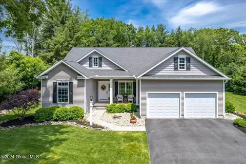 442 Vischer Ferry Rd, Clifton Park, NY 12065