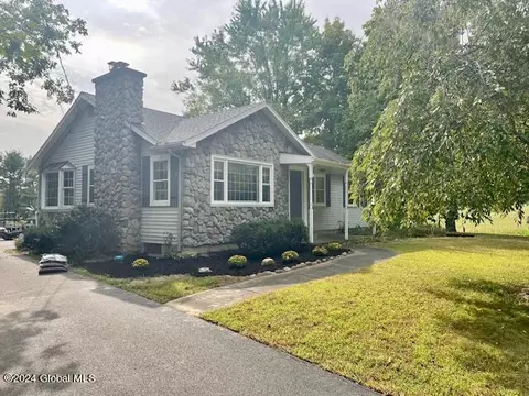 490 Mcchesney Ave Ext, Troy, NY 12180
