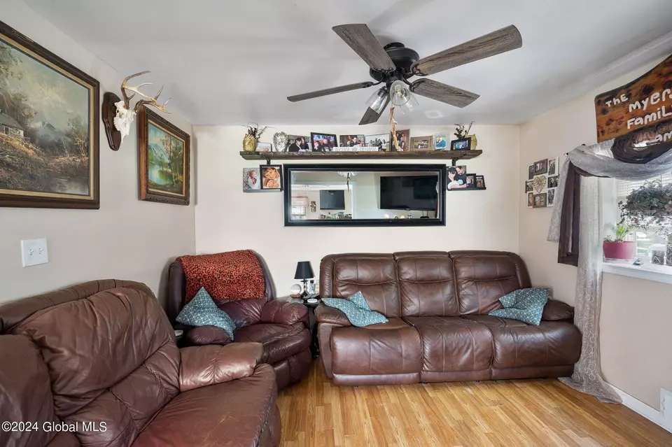  124 Broad St, Hudson Falls, NY 12839 photo 8