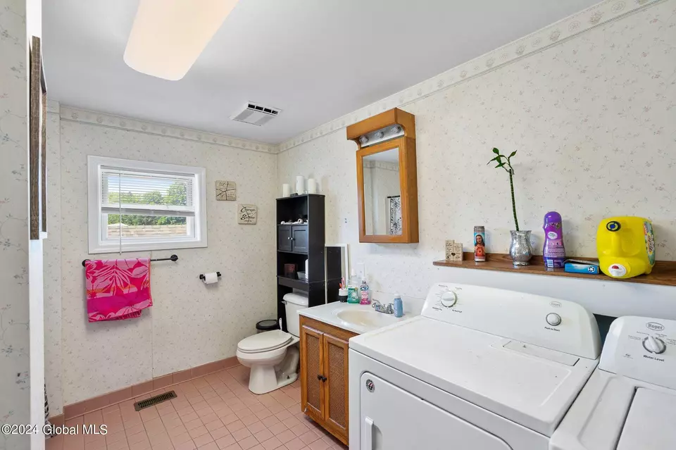  124 Broad St, Hudson Falls, NY 12839 photo 33