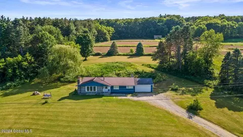 143 Pine Valley Rd, Hoosick, NY 12089