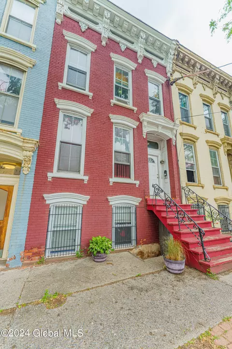 180 S Swan St, Albany, NY 12202