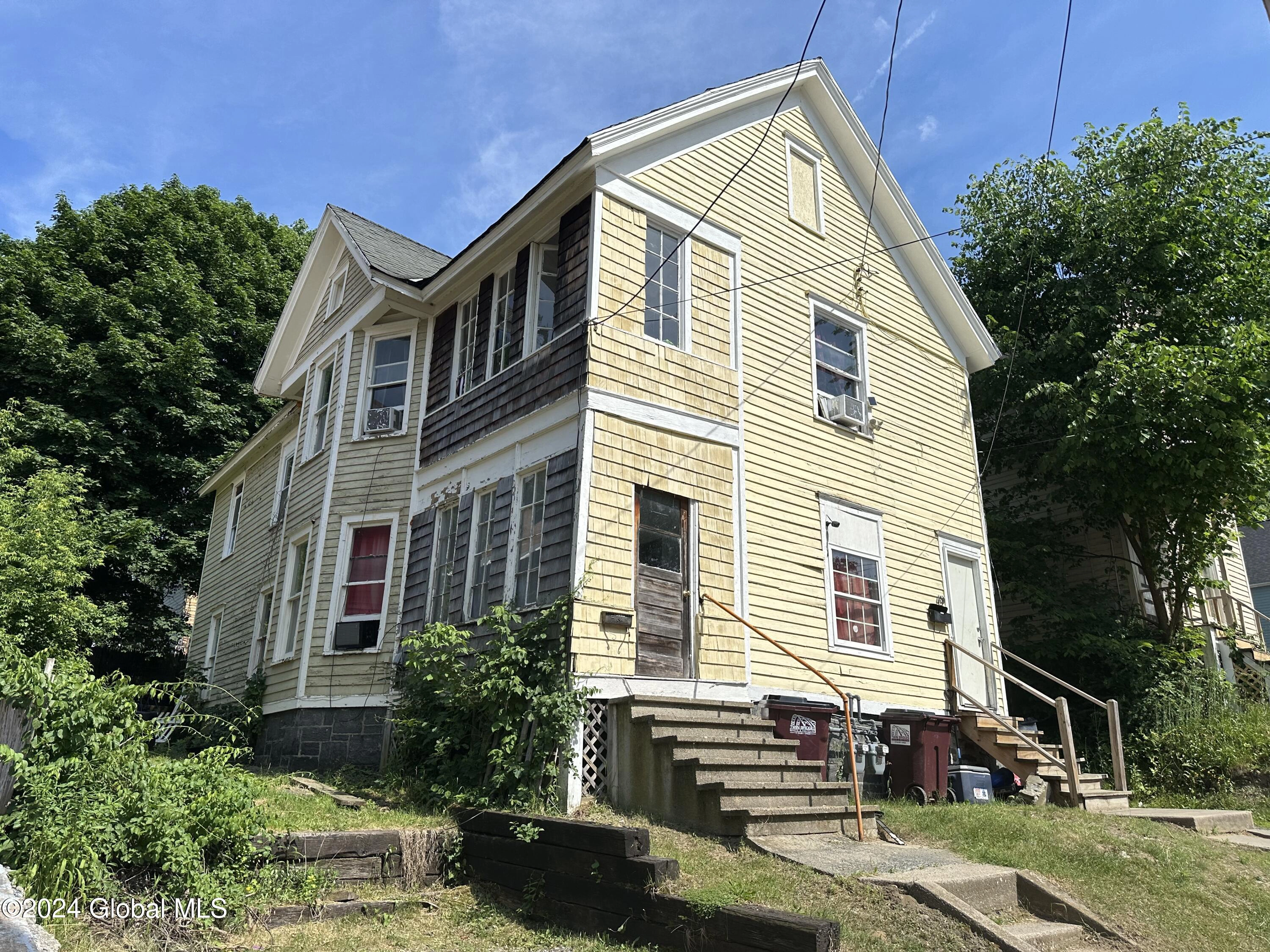 49 Montgomery St  