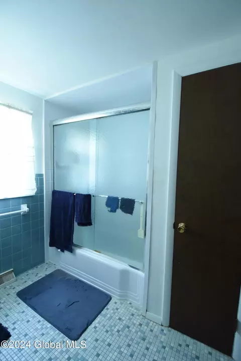 123 Oak Ridge Dr, Glenville, NY 12302 photo 22