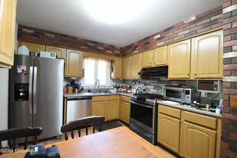 123 Oak Ridge Dr, Glenville, NY 12302 photo 14