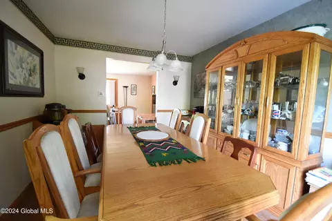 123 Oak Ridge Dr, Glenville, NY 12302 photo 13