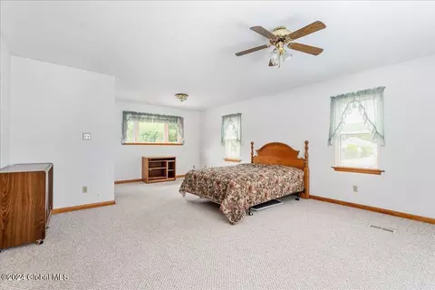 Bedroom - 4 Echo Dr, Schenectady, NY 12306 photo 3 of 6