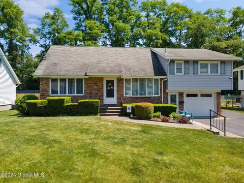 212 E Palmer Ave, Schenectady, NY 12303