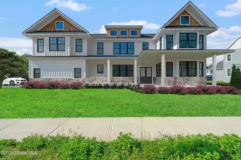 20 Aurora Ave, Saratoga Springs, NY 12866