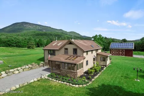 212 Garnet Lake Rd, Warrensburg, NY 12885