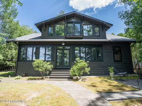 2579 Ny-43, Averill Park, NY 12018