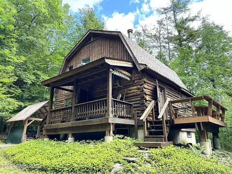 51 Gibbons Rd, Horicon, NY 12815