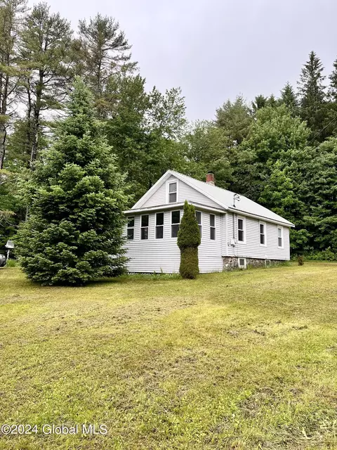 115 Fisher Rd, Caroga, NY 12032