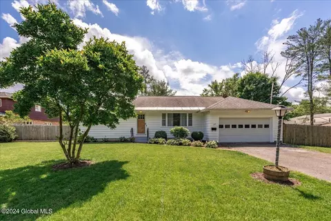 333 Mccormack Rd, Albany, NY 12208