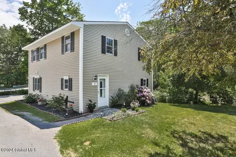5 Tin Can Aly, Averill Park, NY 12018