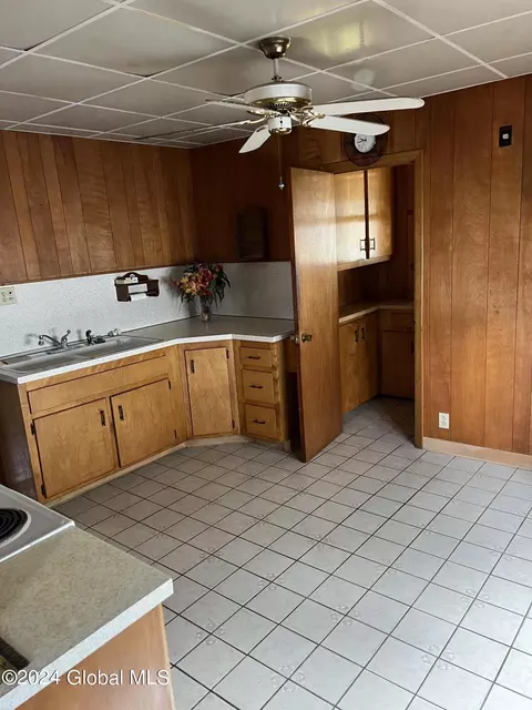 2716 Broadway, Schenectady, NY 12306 photo 4