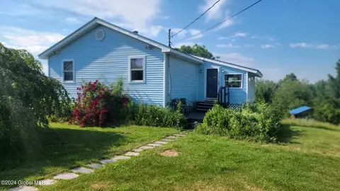 135 Oatman Ln, Granville, NY 12832