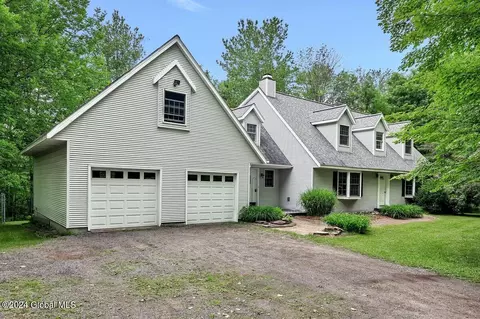 1569 Perth Rd, Hagaman, NY 12086