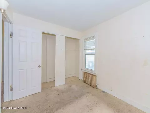 Bedroom - 6 Sheldon St, Schenectady, NY 12308 photo 3 of 3