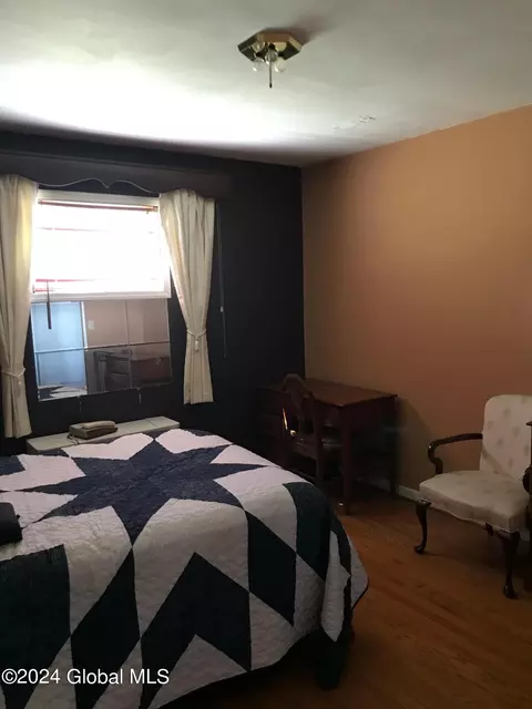 2950 Ford Ave, Schenectady, NY 12306 photo 5