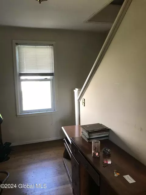 2950 Ford Ave, Schenectady, NY 12306 photo 8