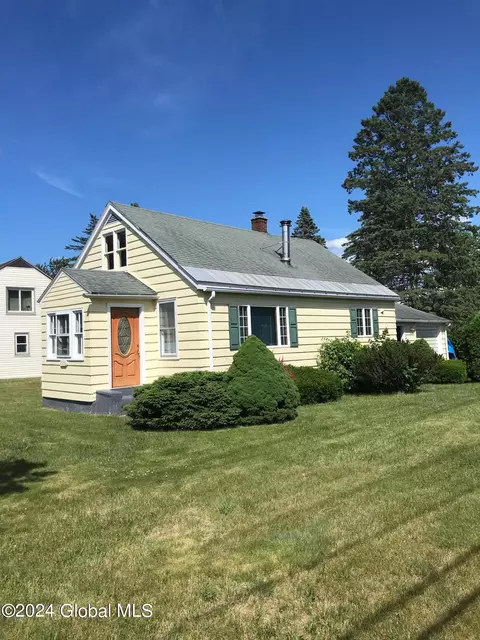 2950 Ford Ave, Schenectady, NY 12306 photo 2