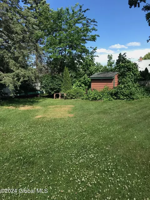 2950 Ford Ave, Schenectady, NY 12306 photo 3
