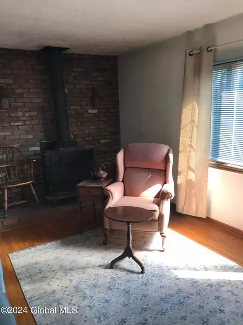 2950 Ford Ave, Schenectady, NY 12306 photo 4