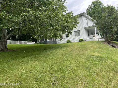 7 Dayton Hill Rd, Middle Granville, NY 12849