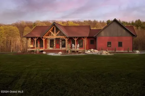 123 Cahill Rd, Stillwater, NY 12170