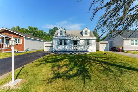 873 Kings Rd, Schenectady, NY 12303
