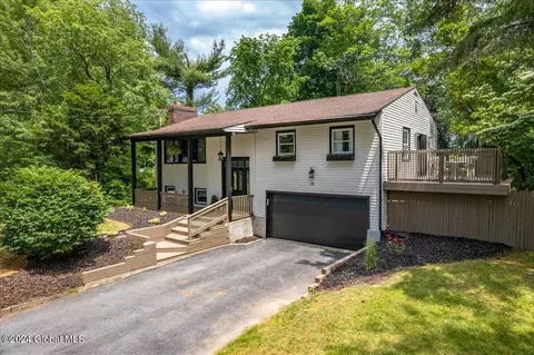 59 Piping Rock Cir, Saratoga Springs, NY 12866