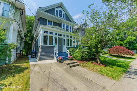 892 Lancaster St, Albany, NY 12203