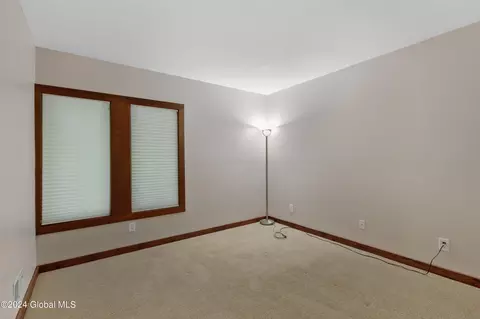 3 Marion Ave, Malta, NY 12020 photo 27