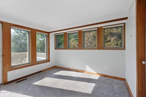 3 Marion Ave, Malta, NY 12020 photo 35